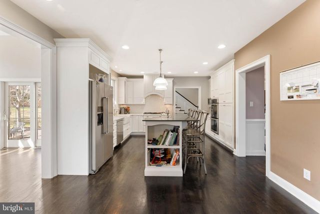 8 QUARTERMASTER RD, Upper Holland, PA 19053