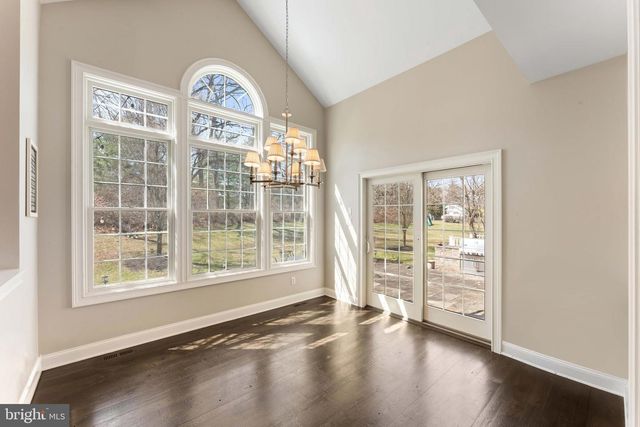 8 QUARTERMASTER RD, Upper Holland, PA 19053