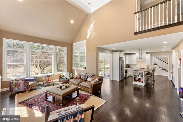 8 QUARTERMASTER RD, Upper Holland, PA 19053