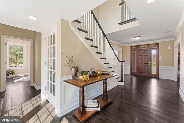 8 QUARTERMASTER RD, Upper Holland, PA 19053