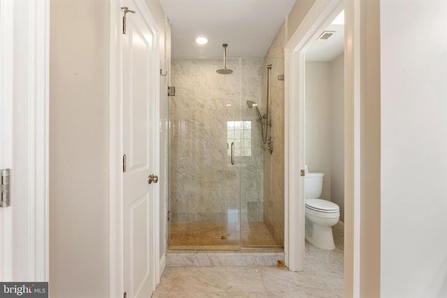 8 QUARTERMASTER RD, Upper Holland, PA 19053