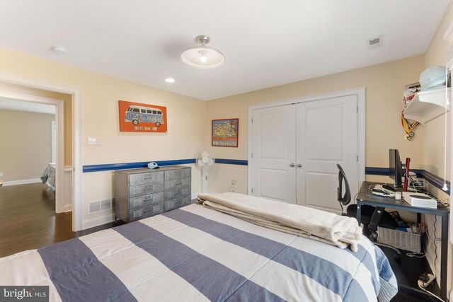 8 QUARTERMASTER RD, Upper Holland, PA 19053