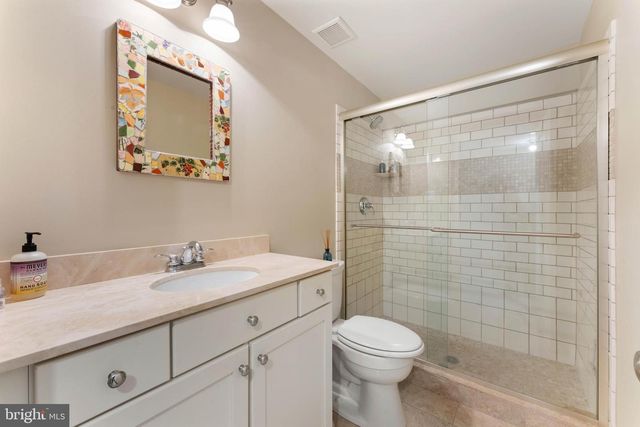 8 QUARTERMASTER RD, Upper Holland, PA 19053