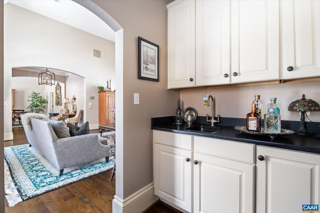 880 CLUB DR, Keswick, VA 22947
