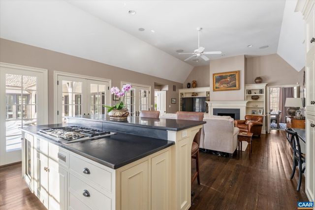 880 CLUB DR, Keswick, VA 22947
