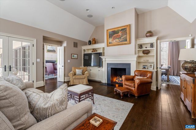 880 CLUB DR, Keswick, VA 22947