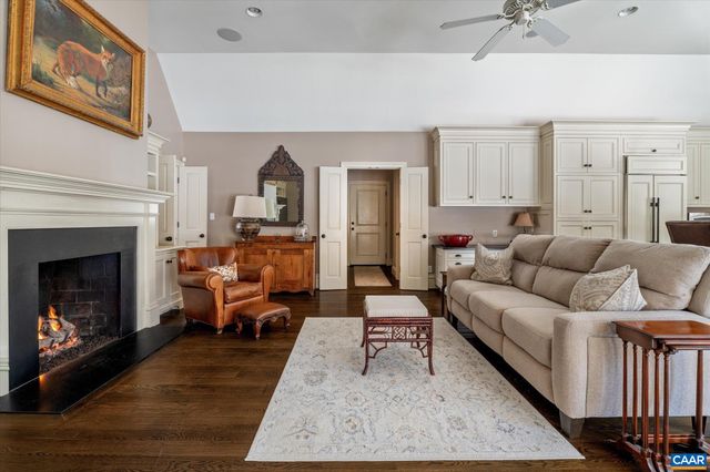 880 CLUB DR, Keswick, VA 22947
