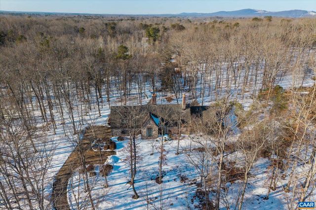 880 CLUB DR, Keswick, VA 22947