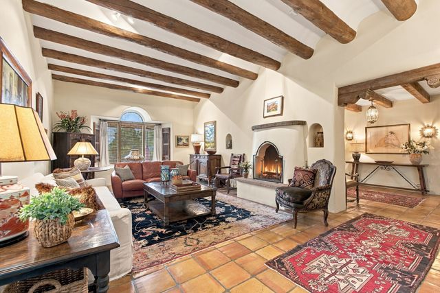 7208 Old Santa Fe Trail, Santa Fe, NM 87505