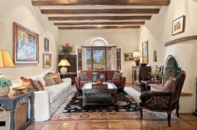 7208 Old Santa Fe Trail, Santa Fe, NM 87505