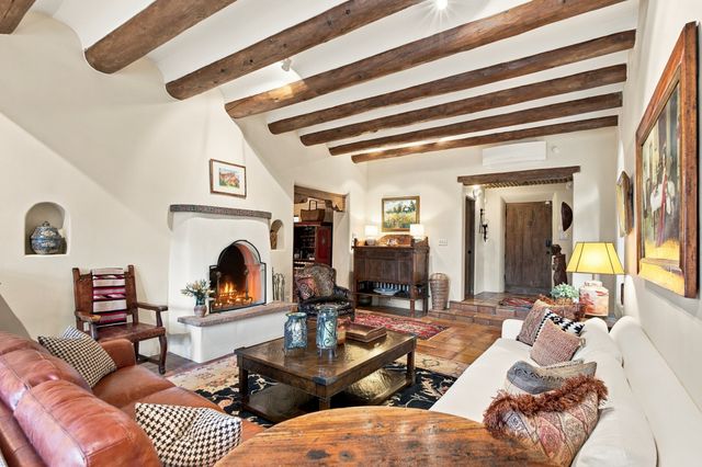 7208 Old Santa Fe Trail, Santa Fe, NM 87505