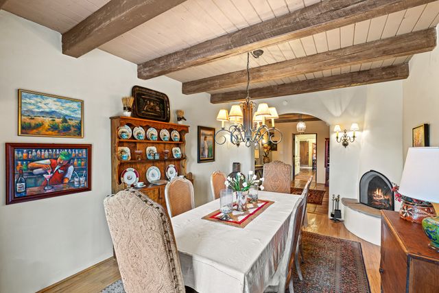 7208 Old Santa Fe Trail, Santa Fe, NM 87505