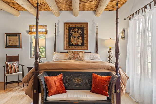 7208 Old Santa Fe Trail, Santa Fe, NM 87505