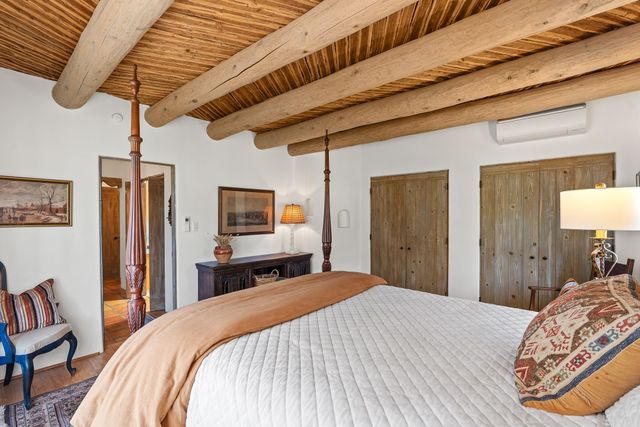 7208 Old Santa Fe Trail, Santa Fe, NM 87505