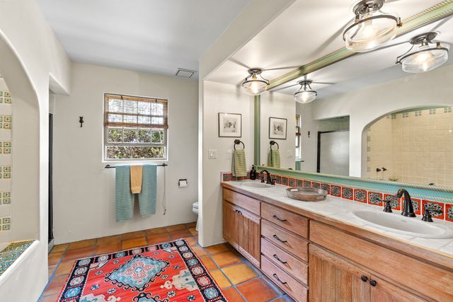 7208 Old Santa Fe Trail, Santa Fe, NM 87505