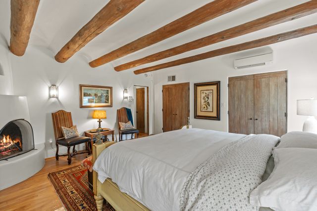 7208 Old Santa Fe Trail, Santa Fe, NM 87505