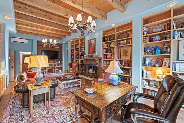 7208 Old Santa Fe Trail, Santa Fe, NM 87505