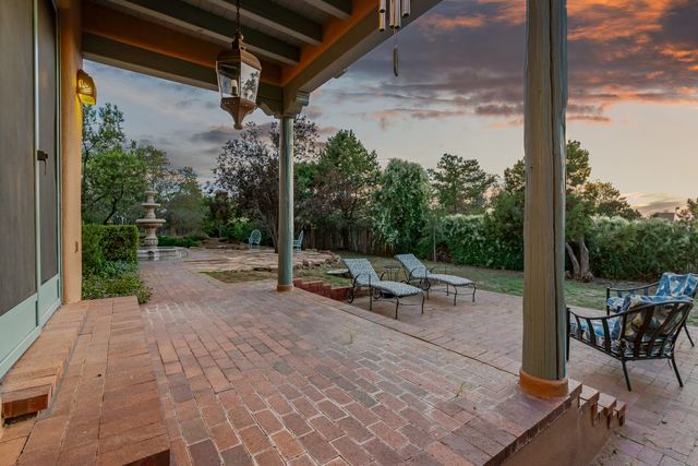 7208 Old Santa Fe Trail, Santa Fe, NM 87505