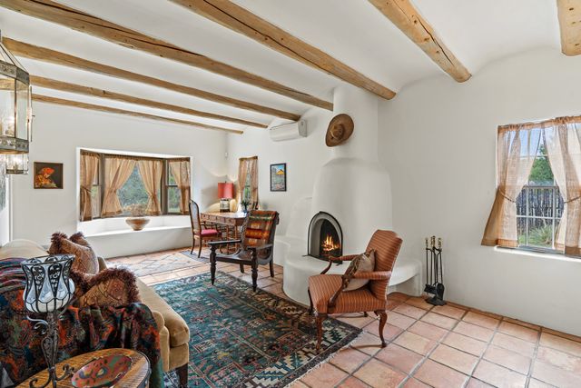 7208 Old Santa Fe Trail, Santa Fe, NM 87505