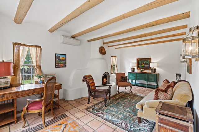 7208 Old Santa Fe Trail, Santa Fe, NM 87505