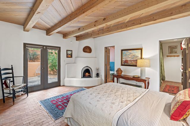 7208 Old Santa Fe Trail, Santa Fe, NM 87505