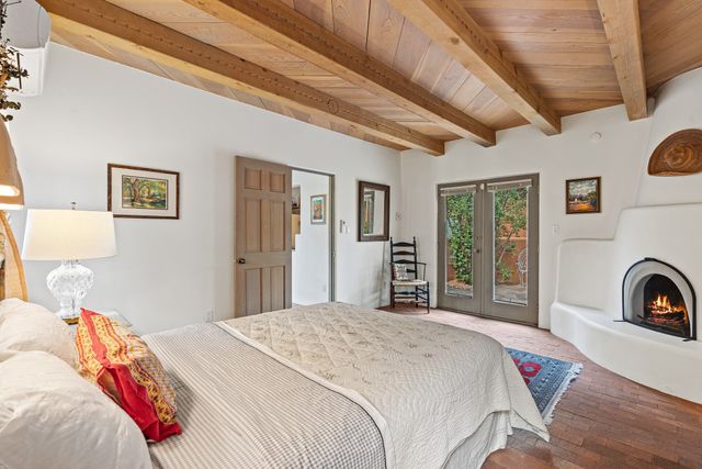 7208 Old Santa Fe Trail, Santa Fe, NM 87505