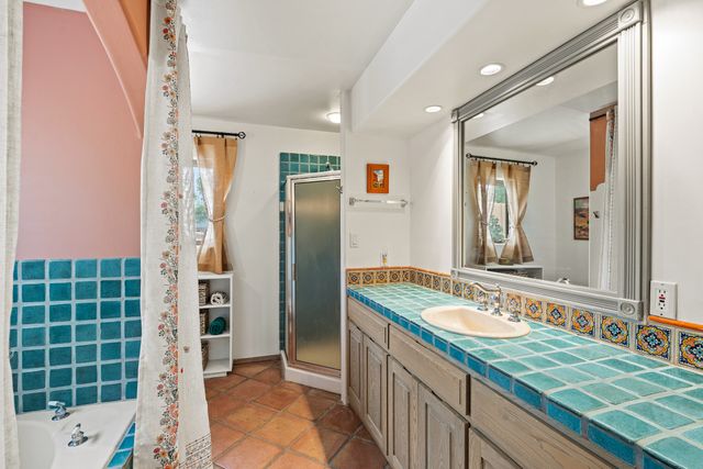 7208 Old Santa Fe Trail, Santa Fe, NM 87505