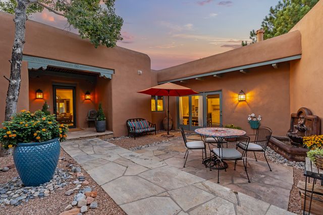 7208 Old Santa Fe Trail, Santa Fe, NM 87505