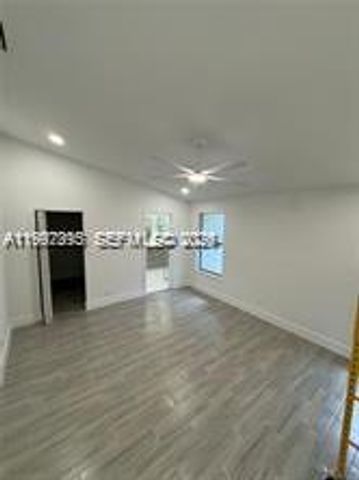 427 SW 169th Ter, Weston, FL 33326