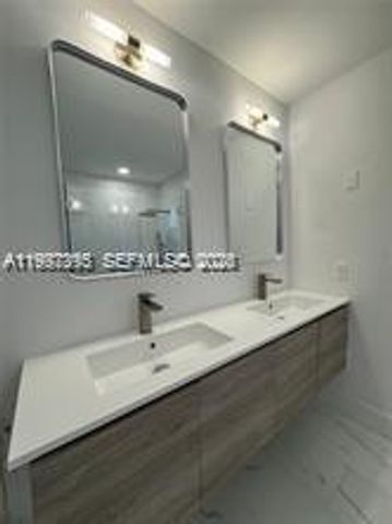 427 SW 169th Ter, Weston, FL 33326