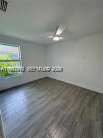 427 SW 169th Ter, Weston, FL 33326