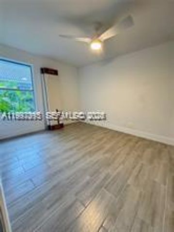 427 SW 169th Ter, Weston, FL 33326