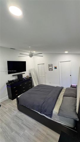 427 SW 169th Ter, Weston, FL 33326