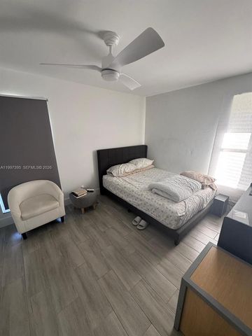 427 SW 169th Ter, Weston, FL 33326