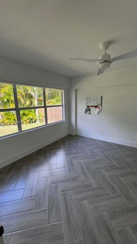 427 SW 169th Ter, Weston, FL 33326