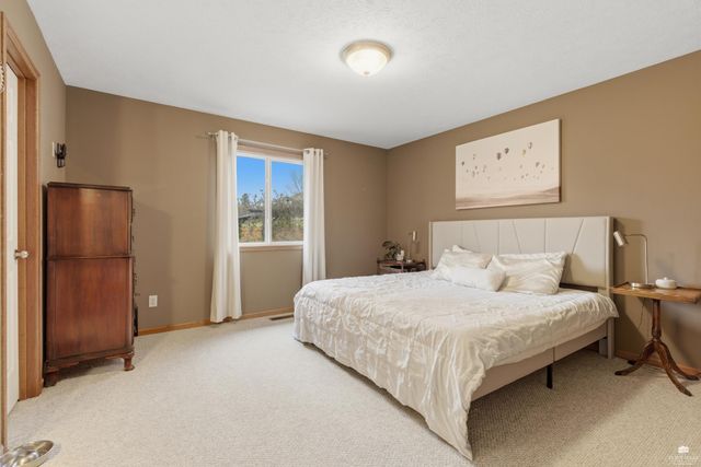 4472 Periwinkle Drive, Manhattan, KS 66502