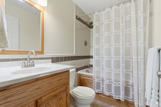 4472 Periwinkle Drive, Manhattan, KS 66502