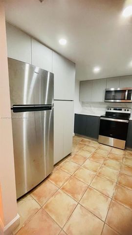 15210 SW 48th Ter G-83, Miami, FL 33185