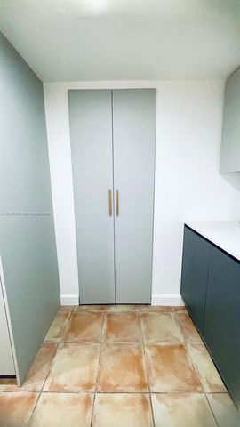 15210 SW 48th Ter G-83, Miami, FL 33185