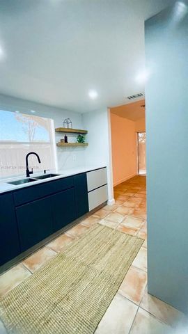 15210 SW 48th Ter G-83, Miami, FL 33185