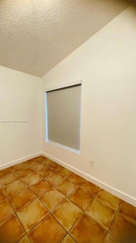 15210 SW 48th Ter G-83, Miami, FL 33185