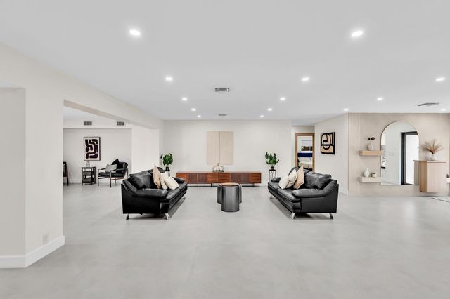 3111 N 52nd Avenue, Hollywood, FL 33021