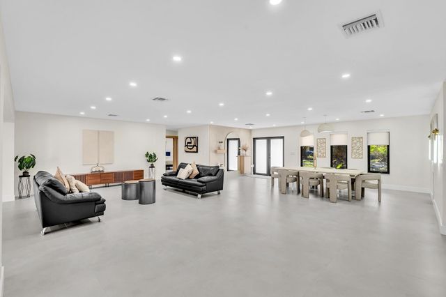 3111 N 52nd Avenue, Hollywood, FL 33021