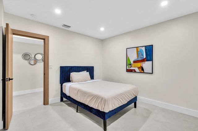 3111 N 52nd Avenue, Hollywood, FL 33021