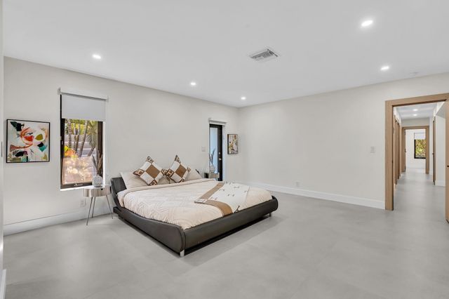 3111 N 52nd Avenue, Hollywood, FL 33021