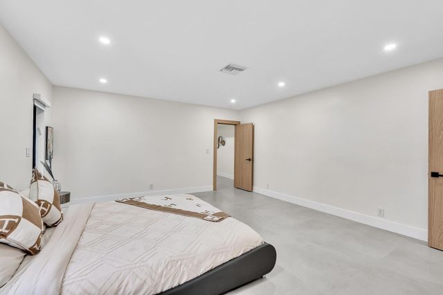 3111 N 52nd Avenue, Hollywood, FL 33021