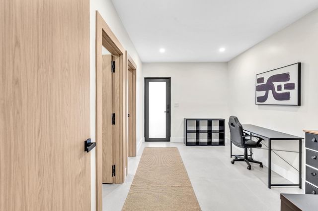 3111 N 52nd Avenue, Hollywood, FL 33021