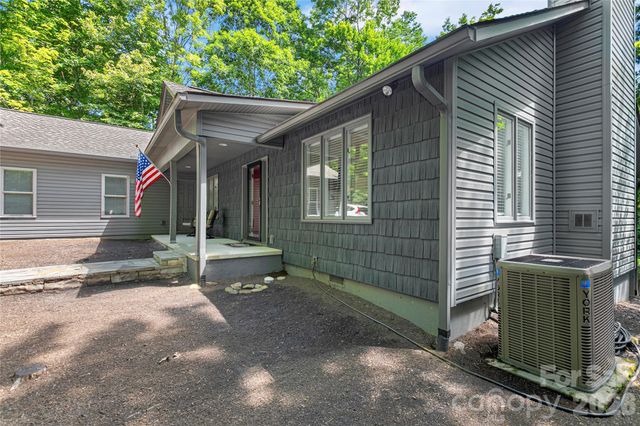 222 Sedi Lane, Brevard, NC 28712