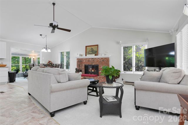 222 Sedi Lane, Brevard, NC 28712