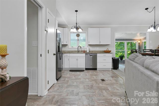 222 Sedi Lane, Brevard, NC 28712